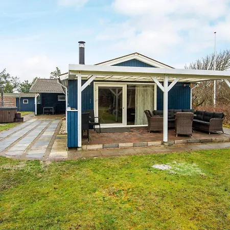 Holiday home Lxxxv *