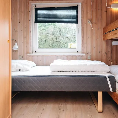 10 Person In Oksbol-by Traum Oksbøl